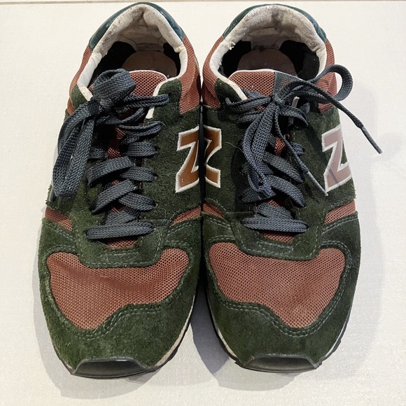 New Balance Green and Brown Men’s Sneakers - Picture 1 of 7